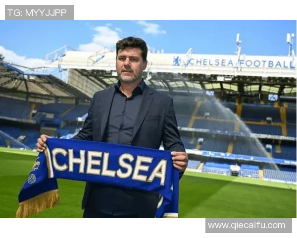 珍贵球星签名足球照片，记录传奇瞬间与光辉时刻的永恒纪念